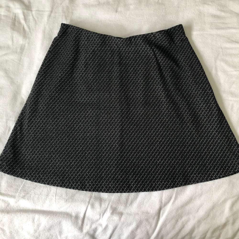 Loft Diamond Pull On Flippy Skirt